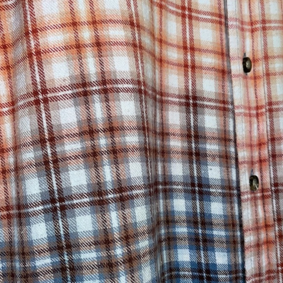 Custom Bleached Flannel Size Large - Picture 4 of 4